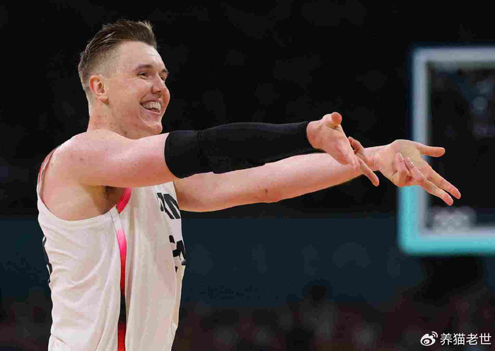 日本队临阵换将，韩日男篮火药味十足，三一节让比赛变了味|日本男篮|韩国|归化|韩国队|球员_新浪体育_新浪新闻